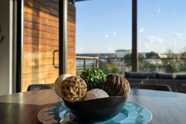 Building Photo - 1101 Ivean Pearson Rd