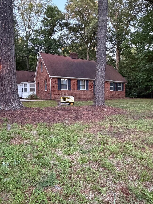 Building Photo - COMING SOON | Spacious 3-Bedroom Home with Approximately 2,500 Sq. Ft. in the Heart of Kilmarnock...