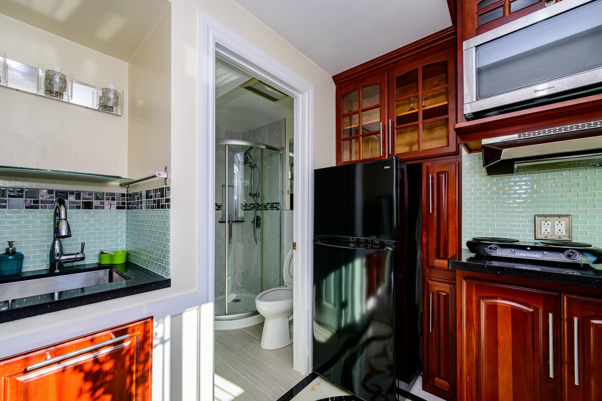 Building Photo - 2733 Ortega St