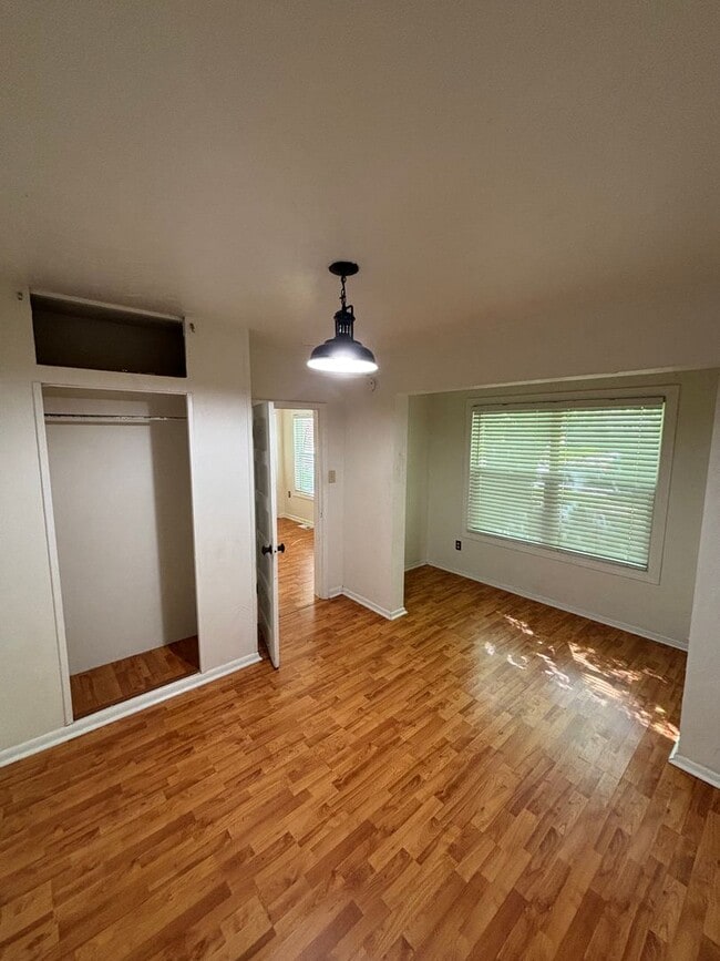 Building Photo - HOUSE ON 16TH STREET (P#136)