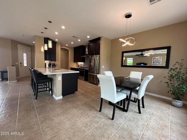 Building Photo - 11489 E Raintree Dr