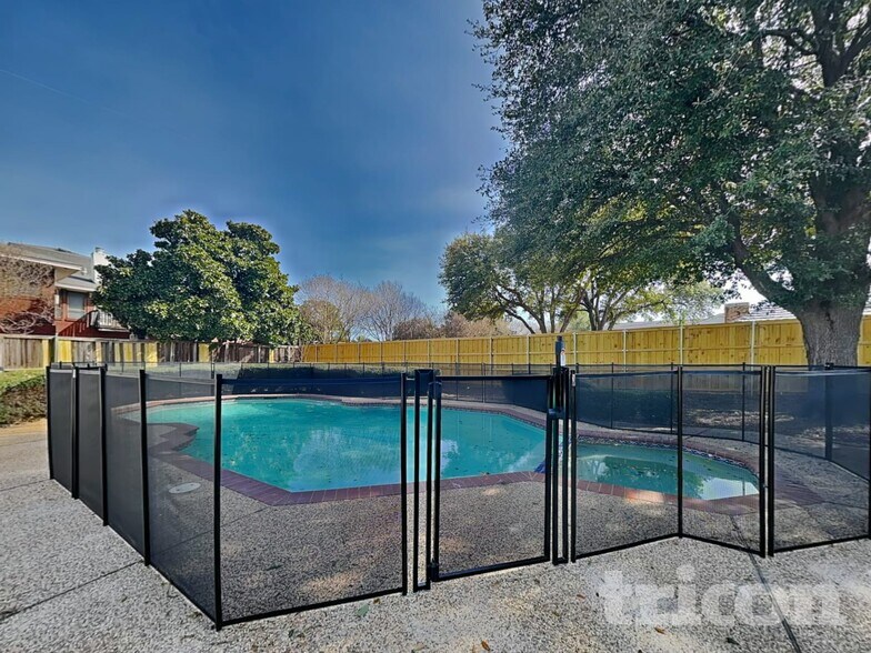 Building Photo - 3513 Meadowlark Ln