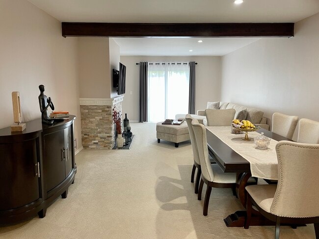 Building Photo - 1721 Northfield Sq