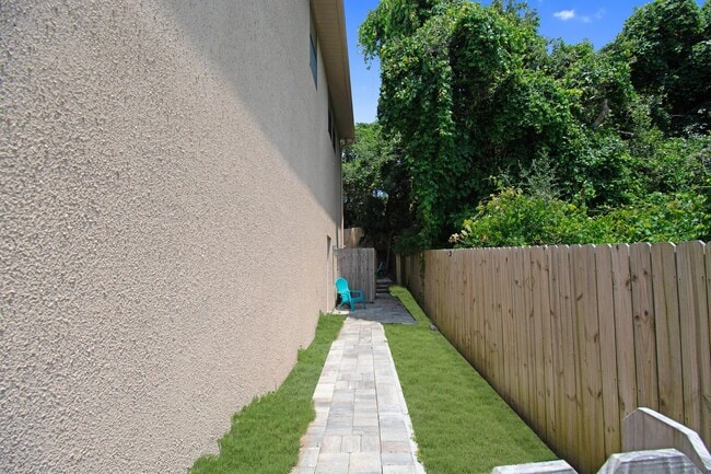 Building Photo - 5378 A1A S