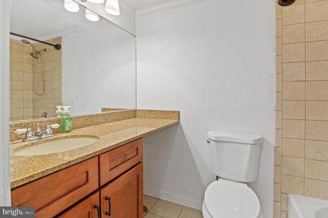 Building Photo - 5482 Cedar Ln