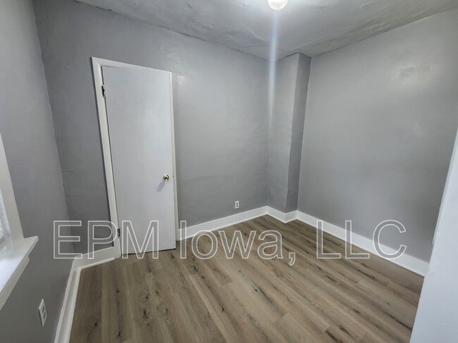 Building Photo - 151 French St