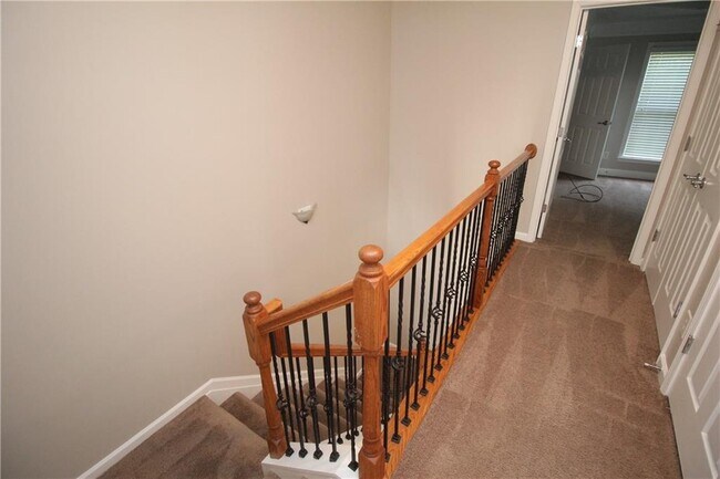 Building Photo - 2132 Weldonberry Dr