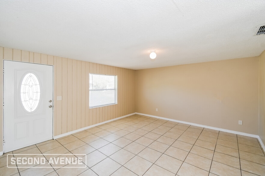 Building Photo - 10966 Whitly Ct