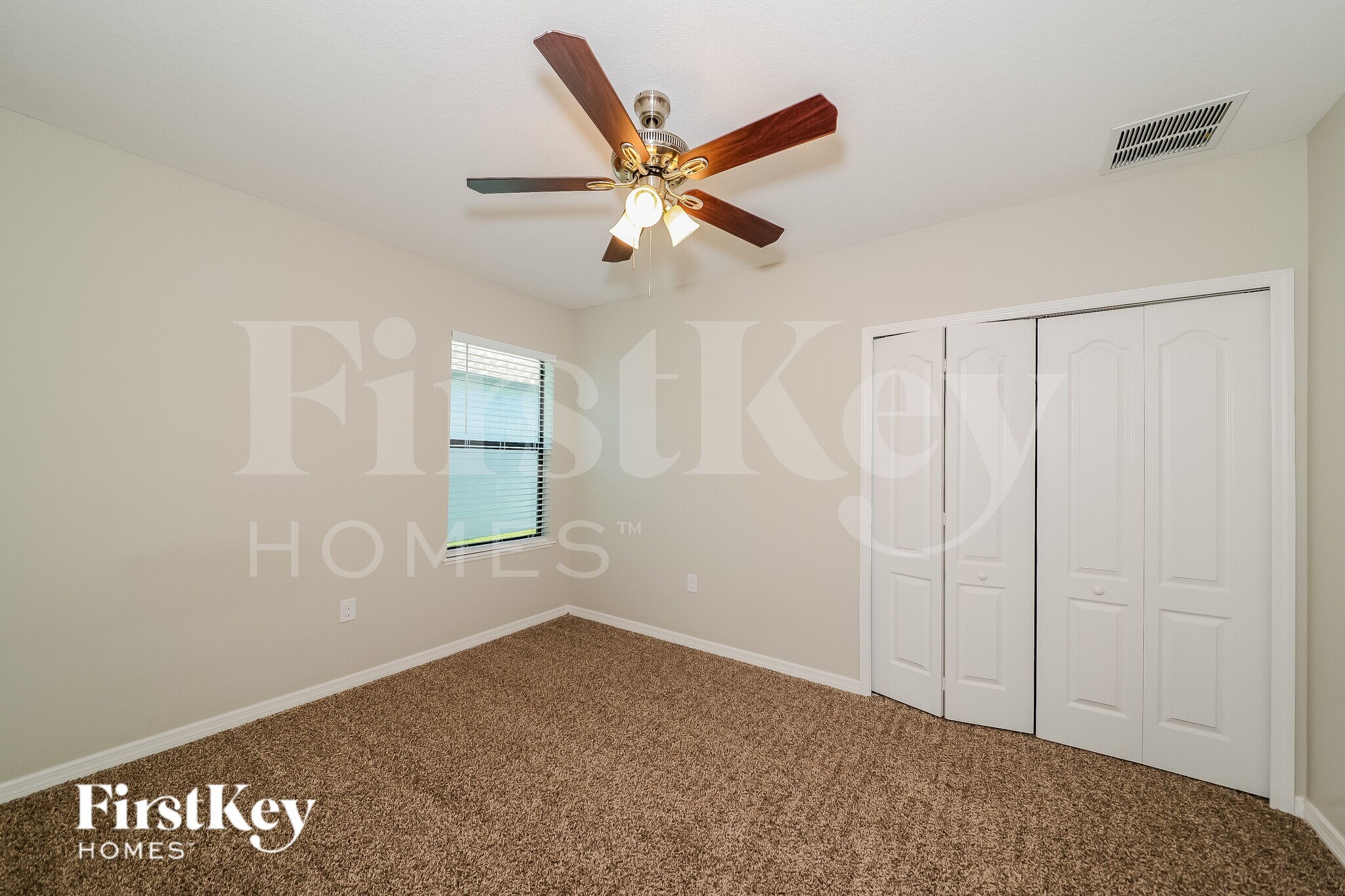 Building Photo - 3911 Willow Walk Dr