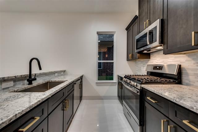 Building Photo - 6011 Rivendell Dr