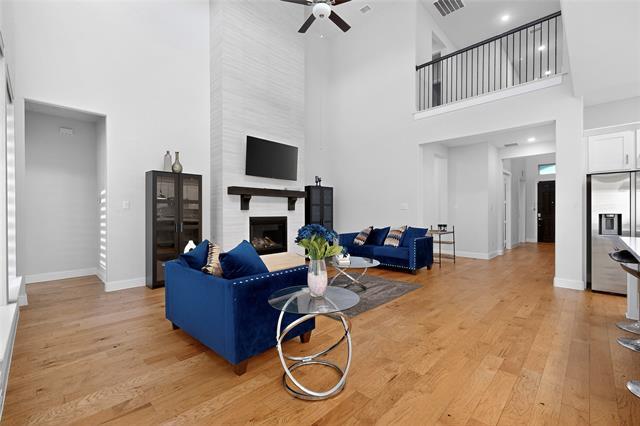 Building Photo - 1524 Kurelek Dr