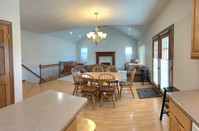 Building Photo - 3b/2.5 House for Rent