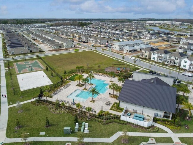 Building Photo - 11200 Listening Dr