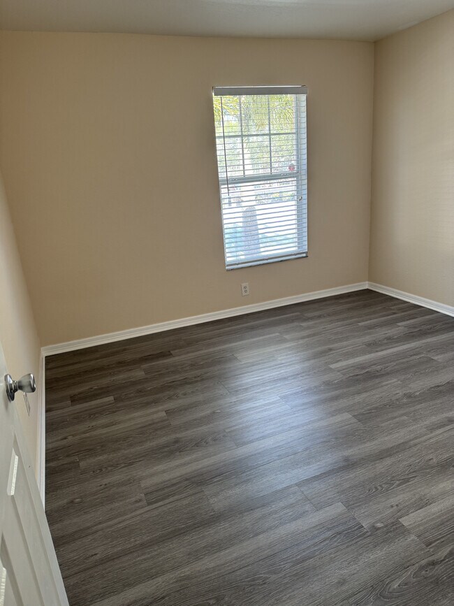 Building Photo - 26741 Little John Ct