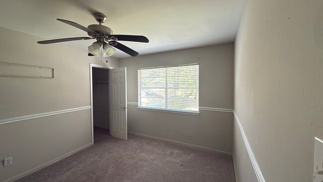 Building Photo - 2815 Woodland Grove Dr
