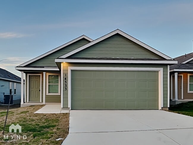 Building Photo - 14533 Payton Flts