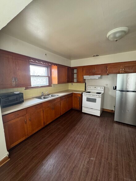 Building Photo - 4171 N 63rd St