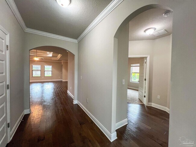 Building Photo - 9379 Pebble Stone Dr