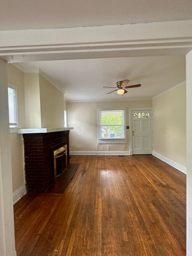 Building Photo - 505 Ingleside Dr