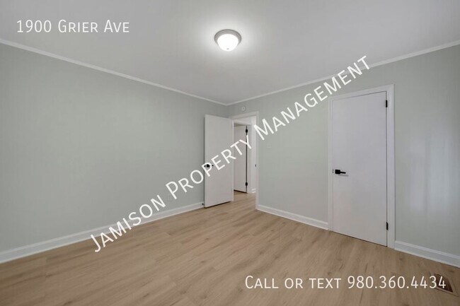 Building Photo - 1900 Grier Ave