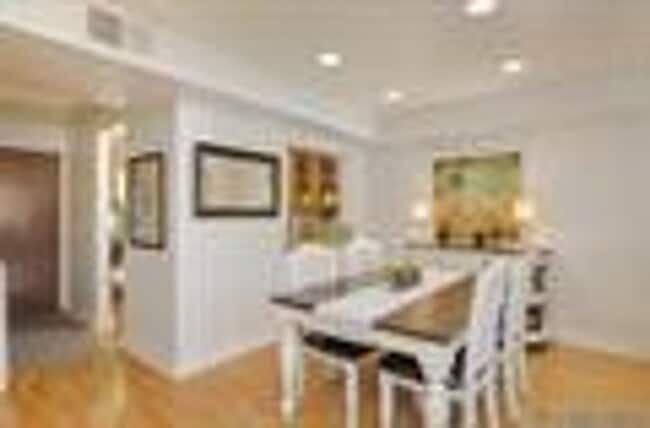 Building Photo - Terrific updated 2Br/2Ba condo in Bernardo Heights - Lomas Bernardo Complex