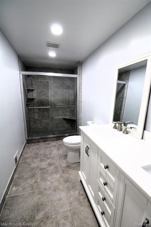 Building Photo - 6895 Indian Creek Dr