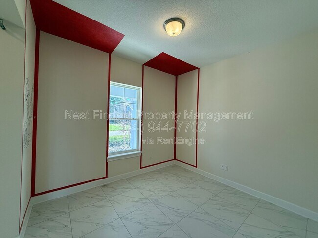 Building Photo - 214 Starlis Pl