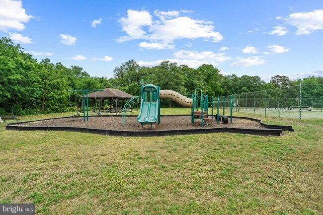 Building Photo - 181 Haulover Dr