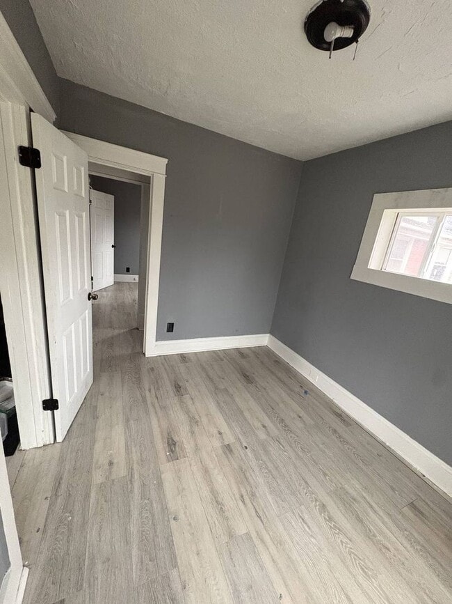 Building Photo - 9919 Stoughton Ave