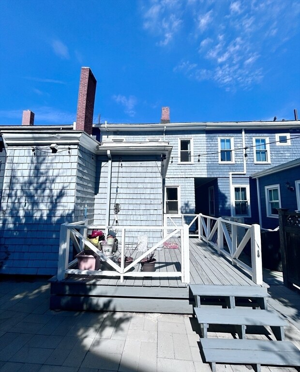 Building Photo - 156 Pleasant St