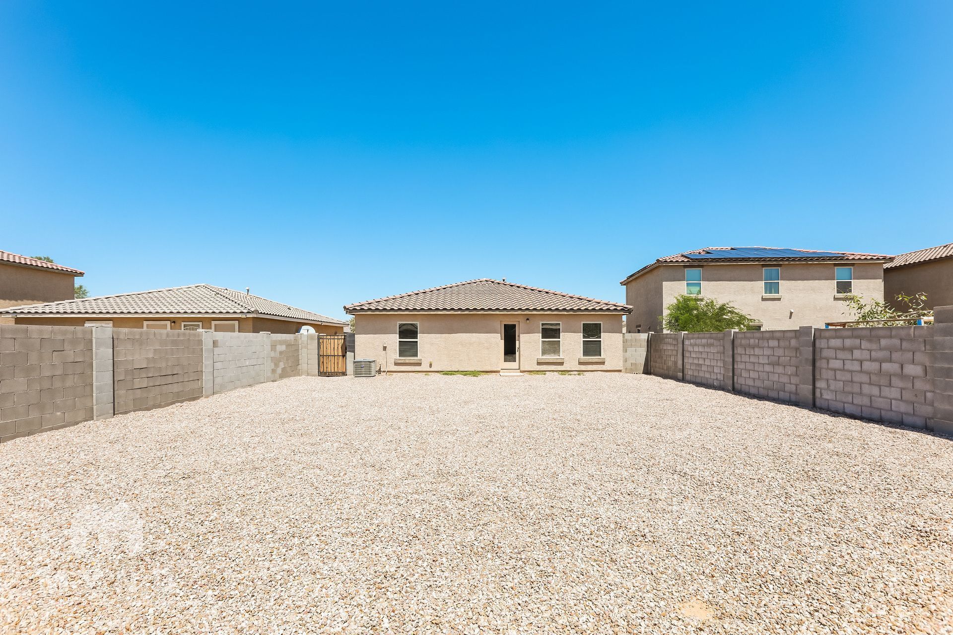 Building Photo - 953 Kachina Dr