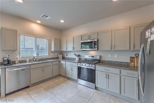 Building Photo - 9074 Meadows Ln