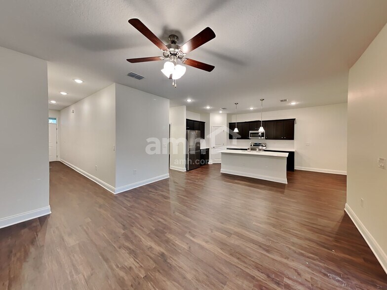 Building Photo - 6154 Little Blf Cir