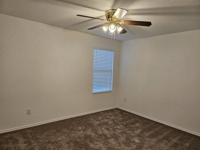 Building Photo - 5911 Coahulia Rdg