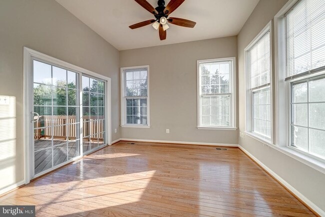 Building Photo - 42029 Bushclover Terrace