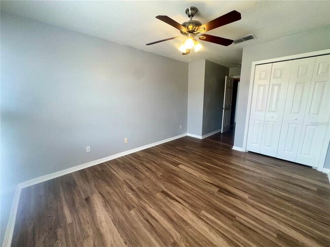 Building Photo - 533 Cresting Oak Cir