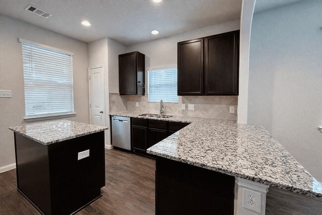 Building Photo - 3515 Cannon Dr