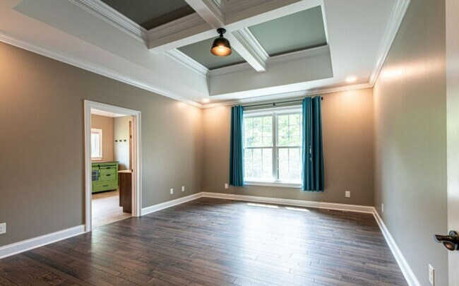 Building Photo - Knoxville 37918 - 4 bedroom 3.5 bath - cal...