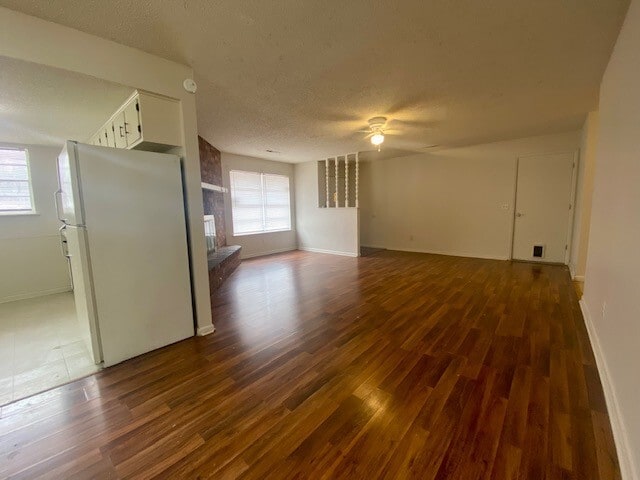 Building Photo - 1702 Kimbrough St