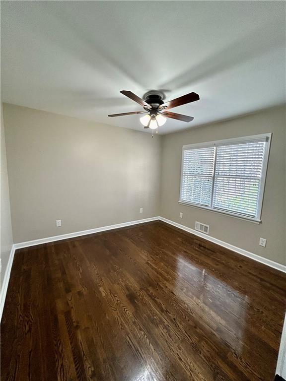 Building Photo - 1534 Collier Dr SE