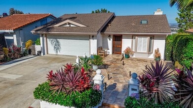 Building Photo - OPEN HOUSE, SAT., SEPT. 27th from 11 - 11:...