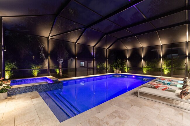 Building Photo - 109 W Hollywood St