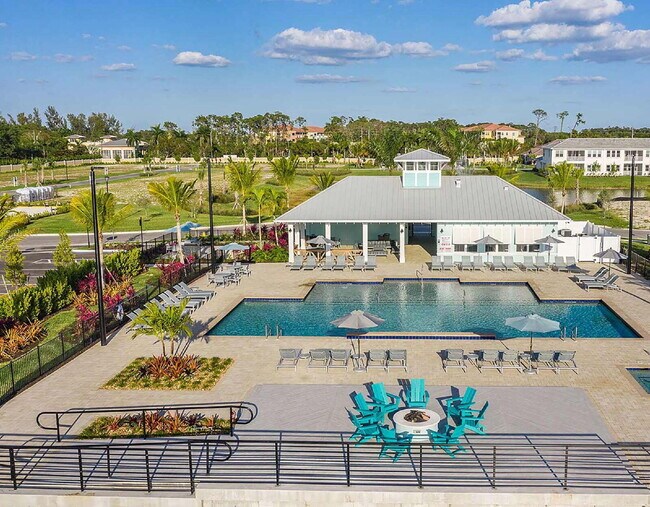 Building Photo - Relax and Unwind in This Beautiful Arboretum Condo Near Downtown Naples – 3-Month Minimum Rental