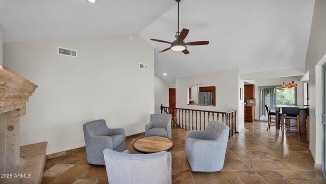 Building Photo - 10845 N Pinto Dr