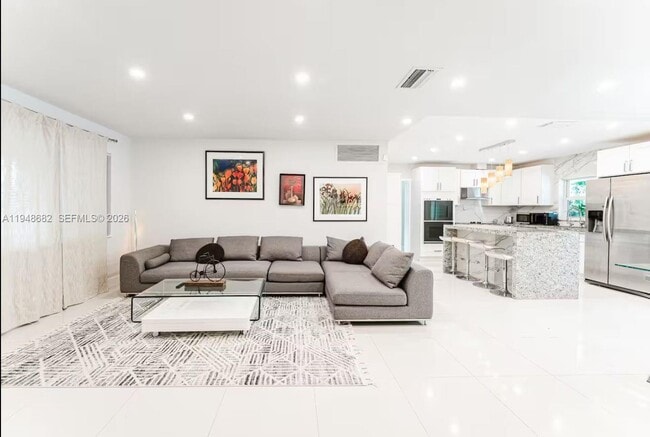 Building Photo - 4017 Monroe St