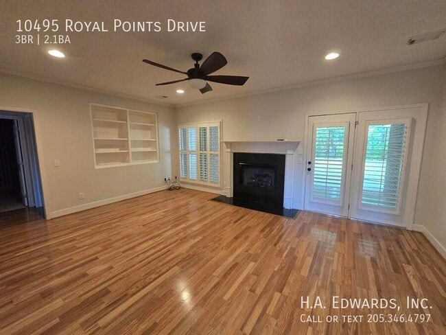 Building Photo - 10495 Royal Points Dr