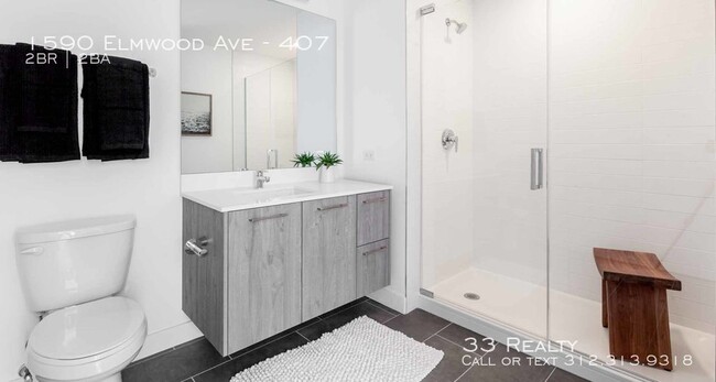 Building Photo - Centrum Evanston - Luxury 2 Bedroom 2 Bath