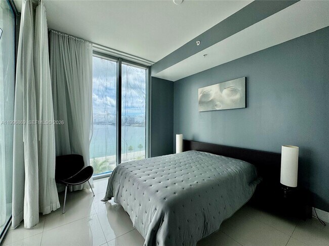 Building Photo - 7928 East Dr