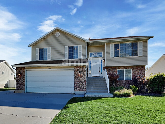 Building Photo - 11963 S Powder Cv