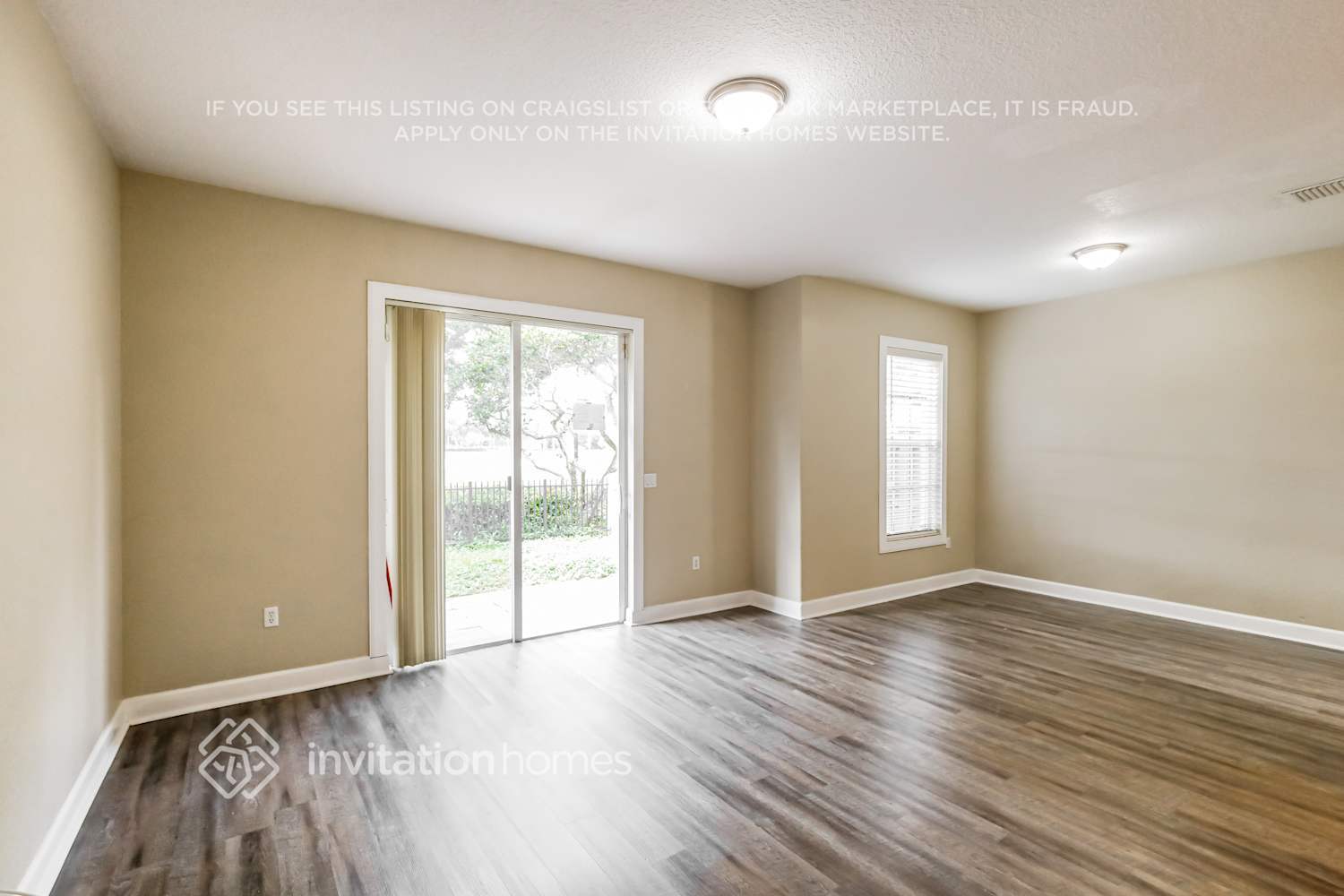 Building Photo - 8668 Blaze Ct